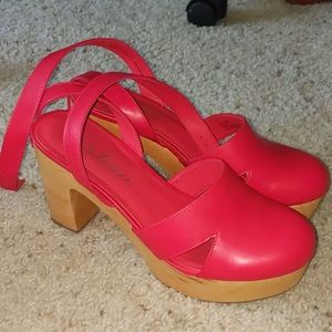 Vegan sunset clogs size: 9/40